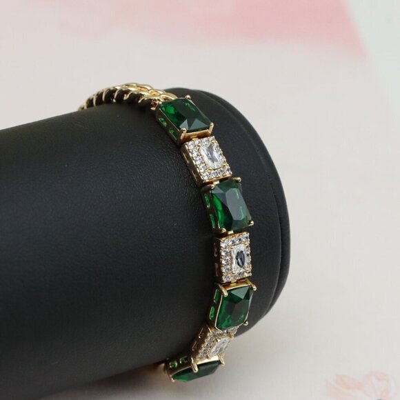 "Elegant Rose Gold Bracelet with Emerald Green and White Stones, XPBL0809 - Picture 9 of 12